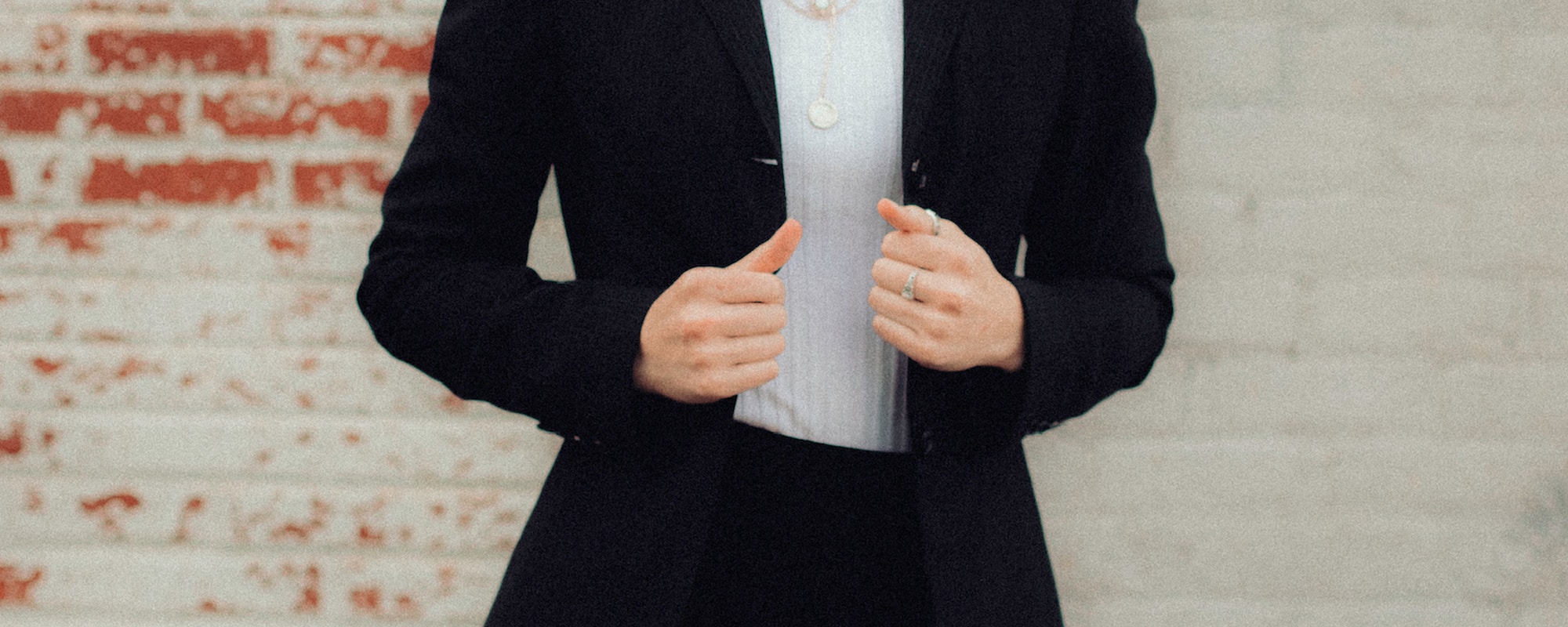 ست رسمی راه‌راه مشکی